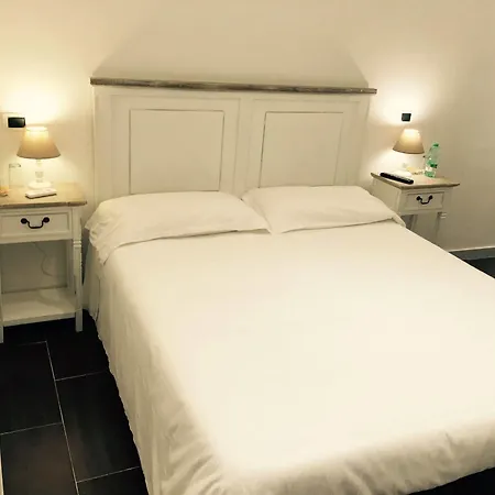 O La Civetta Di Trastevere بيت ضيافة